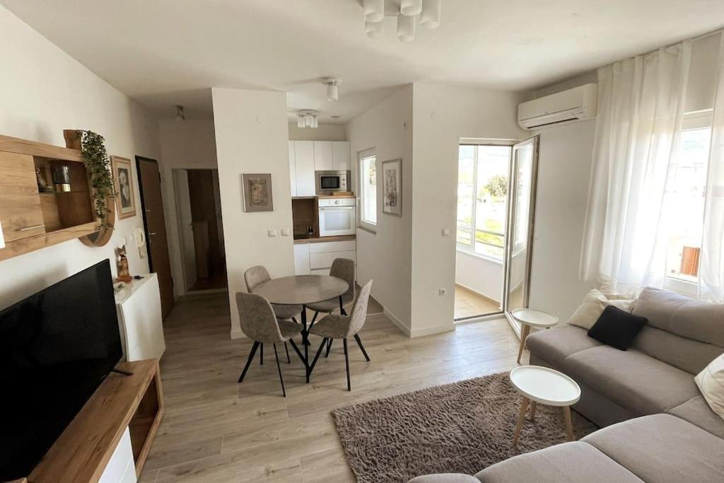 Natali Apartament